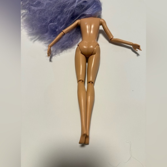 Nude Barbie Extra # 6 - Poseable Body, Lavender  Long Wavey Hair Nude - Picture 4 of 5